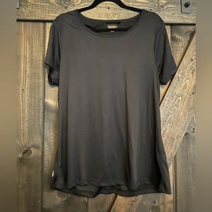 Daisy Fuentes work out shirt